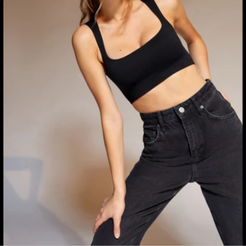 UO black crop top